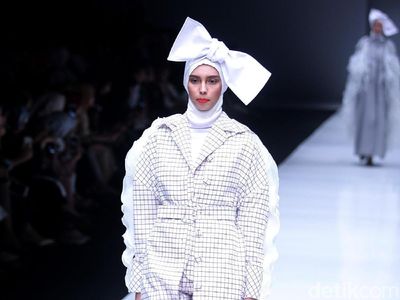 Foto: Koleksi Hijab Terbaru ETU dari Restu Anggraini