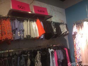 Topshop Gelar Sale, Sweater Hingga Blazer Stylish Diskon Sampai 50%