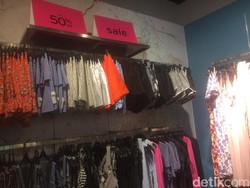 Topshop Diskon Hingga 50%, Atasan Mulai dari Rp 200 Ribu
