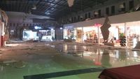 Foto Penampakan Plafon Maluku City Mall Berjatuhan karena Gempa