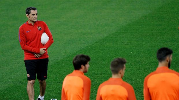 Ernesto Valverde yakin Lionel Messi siap tampil membela Barcelona melawan Real Betis. (