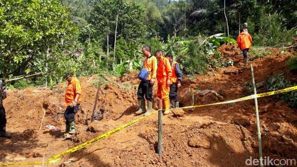 Begini Kondisi Longsor di Rancabali yang Tewaskan Satu Keluarga