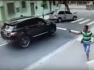 Mobil Kiper Brasil Dicuri Maling Bersenjata