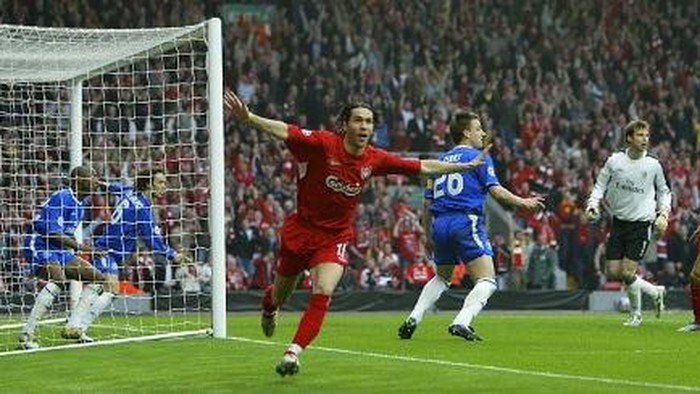 Pakai Kostum Hantu, Luis Garcia Kenang Gol Hantu untuk Liverpool
