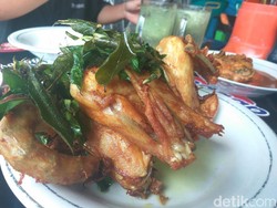 Seksinya Ayam Goreng Pramugari hingga Cara Mudah Pilih Produk Susu di Jepang