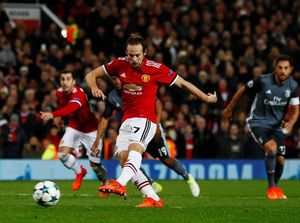 Roma Sebut MU Sodorkan Blind, tapi Harganya Kemahalan Roma Sebut MU Sodorkan Blind, tapi Harganya Kemahalan