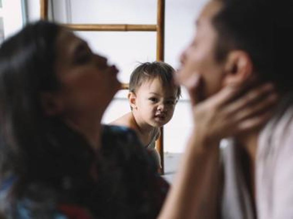Jangan Tegang Terus! Dijamin Ngakak Dengar Anak Sabai dan Ringgo Jangan Tegang Terus! Dijamin Ngakak Dengar Anak Sabai dan Ringgo