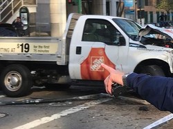 Suasana Lokasi Teror yang Terjadi di New York