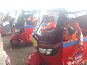 Lebih Praktis dan Murah, Warga Blitar Akrab dengan Bajaj Angling Lebih Praktis dan Murah, Warga Blitar Akrab dengan Bajaj Angling