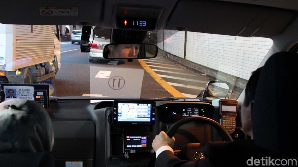 Mencoba Jadi Penumpang JPN Taxi, Black Cab-nya Jepang