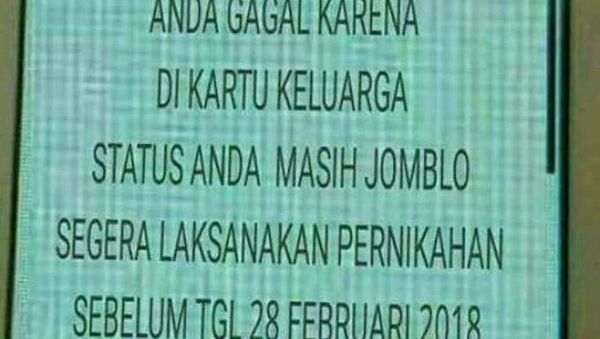 Meme Registrasi Ulang SIM Card yang Bikin Ngakak