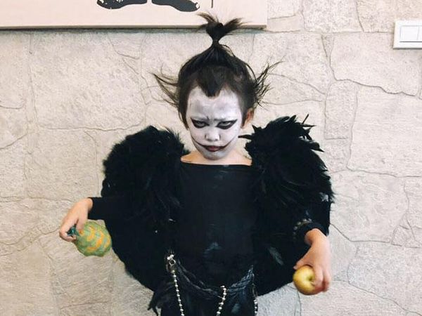Masih Ingat Bocah Hantu yang Bikin Nangis Temannya? Ini Kostumnya Sekarang