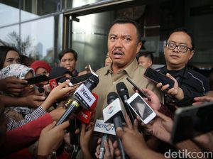 KPK Periksa Ketua Bidang Hukum Partai Golkar KPK Periksa Ketua Bidang Hukum Partai Golkar