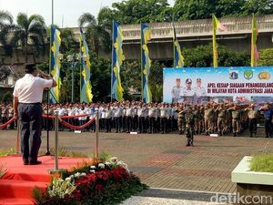 Wali Kota Jaksel, Polisi dan TNI Gelar Apel Siaga Bencana Wali Kota Jaksel, Polisi dan TNI Gelar Apel Siaga Bencana
