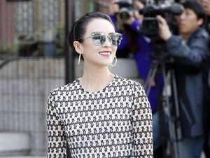 Foto: 15 Gaya Artis Korea di Pernikahan Song Hye Kyo dan Song Joong Ki