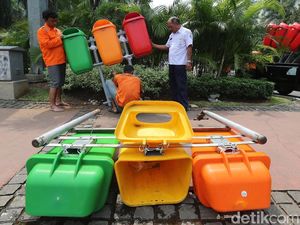 Penambahan Tong Sampah Warna-warni