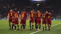 Sementara itu, Roma membuka asa untuk melaju ke fase knock out. Kemenangan atas Chelsea membawa Roma ke puncak klasemen Grup C dengan delapan poin. Foto: Shaun Botterill/Getty Images