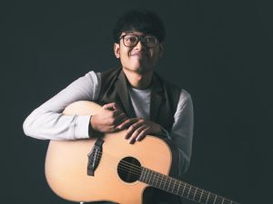Lagu Baru Fabian Winandi untuk Ultah Ibunda