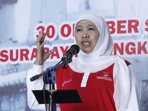 Khofifah Segera Laporkan Hasil Survei Dirinya ke Forum Kiai Khofifah Segera Laporkan Hasil Survei Dirinya ke Forum Kiai