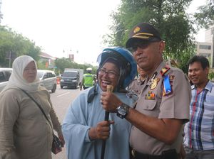 Ketika Emak-emak Curhat ke Kapolresta Banda Aceh karena Ditilang