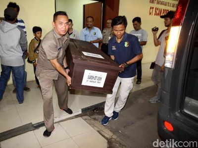 RS Polri Kembali Serahkan Jenazah Korban Ledakan Pabrik Kembang Api
