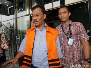 6 Tersangka Kasus Suap APBD-P Dipanggil KPK Lagi 6 Tersangka Kasus Suap APBD-P Dipanggil KPK Lagi