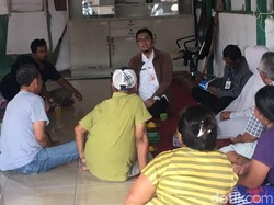 Anies Tata Ulang Kampung Akuarium, Petugas Sudin Cek Lokasi