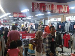 Cerita Pilu Pegawai Ritel, Dirumahkan Tanpa Gaji