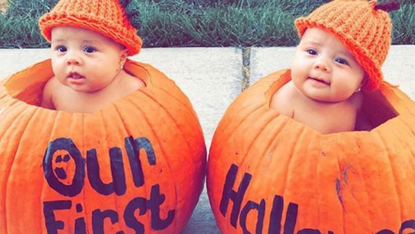 Lucu Banget, Bun! Ketika Anak Kembar Pakai Kostum Halloween