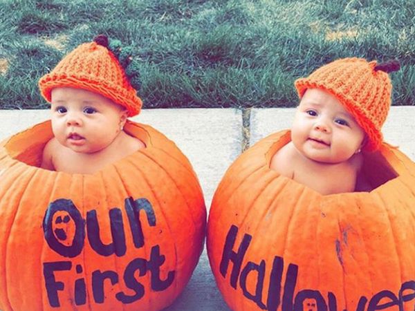 Lucu Banget, Bun! Ketika Anak Kembar Pakai Kostum Halloween