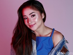 Yuk! Lihat Video Nikita Willy saat Pemotretan Celeb of The Month