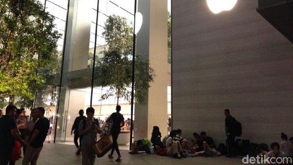 Merananya Fanboy di Balik Valuasi USD 1 Triliun Apple