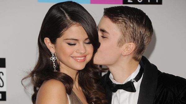 Hubungan Putus-nyambung Justin Bieber & Selena Gomez dari Masa ke Masa