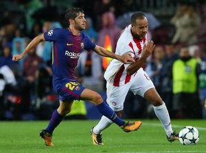 Dua Pemain Barca Bawa Pulang Cedera dari Kandang Olympiakos Dua Pemain Barca Bawa Pulang Cedera dari Kandang Olympiakos