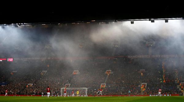 Foto-foto Terbaik Liga Champions: Aguero Sang Legenda, Malam Suram Madrid