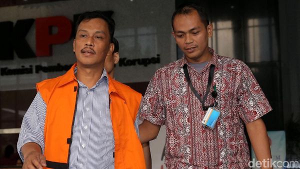Eks Ketua DPRD Malang Arief Wicaksono Ditahan di Rutan Guntur
