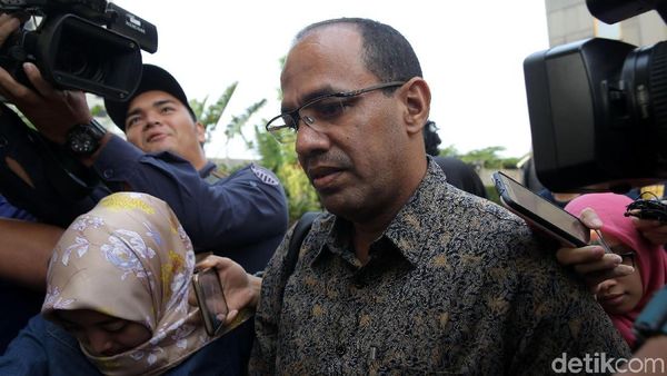 Ketua DPC Hanura Tegal Diperiksa KPK