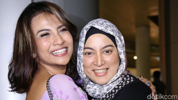 Vanessa Angel dan Jane Shalimar saat ditemui di kawasan Kuningan.