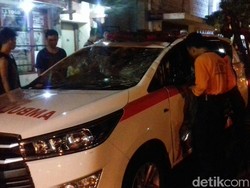 Pengemudi Diduga Mabuk, Tabrak Ambulans Bawa Bayi Hingga Terguling