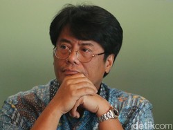 Elia Dicopot karena Minyak Tumpah dan Kelangkaan Premium