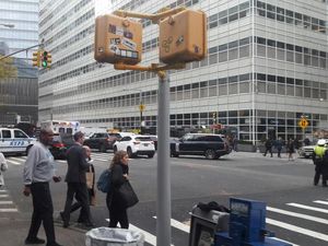 Sehari Pasca Serangan Teroris, New York Tampak Normal Sehari Pasca Serangan Teroris, New York Tampak Normal