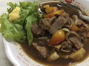 Sumber Bestik Pak Darmo: Empuk Gurih Bestik Lidah yang Menggoyang Lidah Sumber Bestik Pak Darmo: Empuk Gurih Bestik Lidah yang Menggoyang Lidah