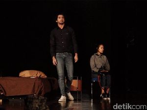 Mengintip Proses Latihan Pentas Perempuan Perempuan Chairil