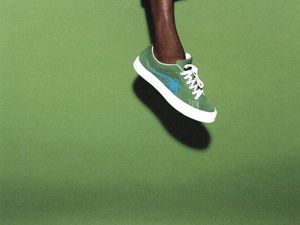 Sepatu Converse Warna-warni Rp 1,3 Juta Ini Langsung Sold Out dalam 1 Hari Sepatu Converse Warna-warni Rp 1,3 Juta Ini Langsung Sold Out dalam 1 Hari