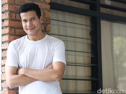 Video: Cara Adam Jordan Jaga Eksistensi 30 Tahun di Dunia Akting