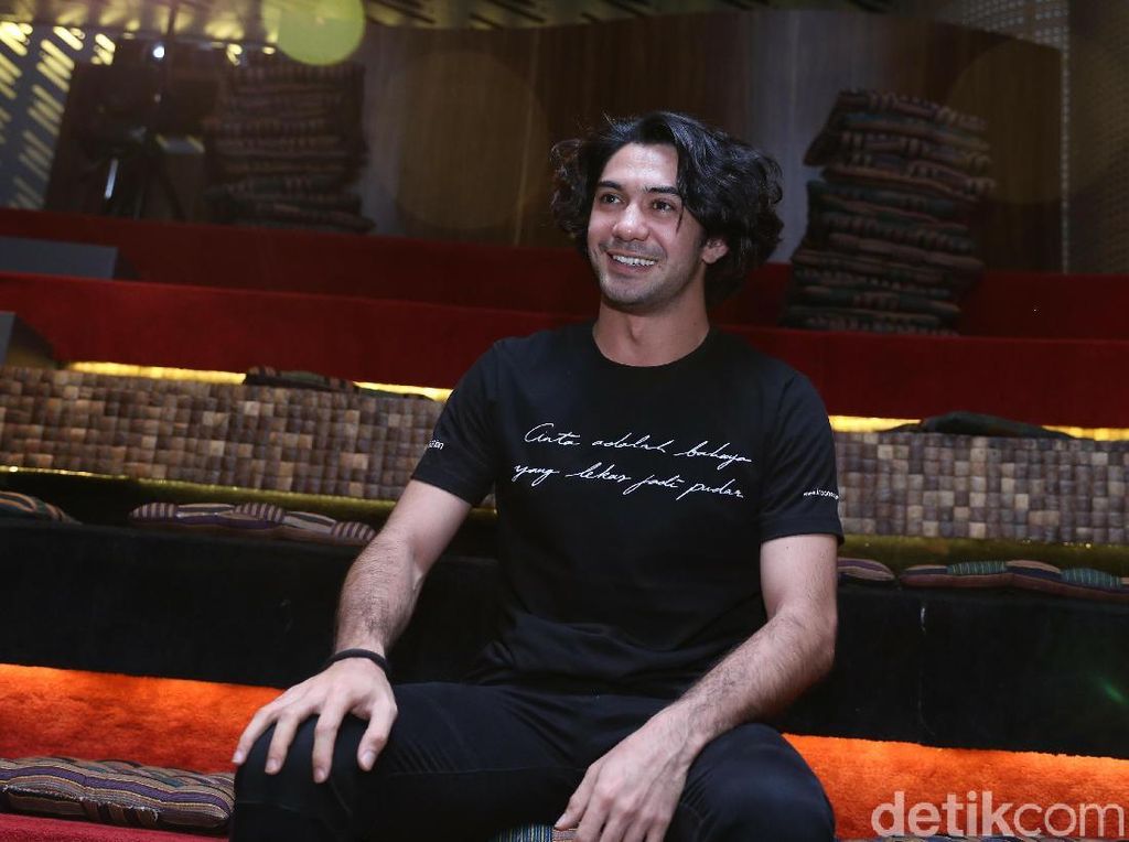 Reza Rahadian Ingin Eksis Main Teater Adaptasi Karya Sastra Indonesia Reza Rahadian Ingin Eksis Main Teater Adaptasi Karya Sastra Indonesia