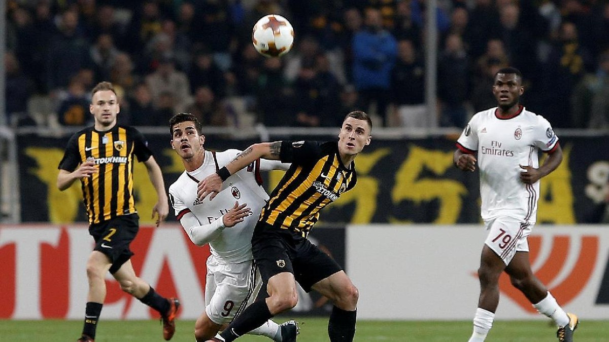 AC Milan hanya bermain imbang 0-0 melawan AEK Athens (Foto: Alkis Konstantinidis/Reuters)