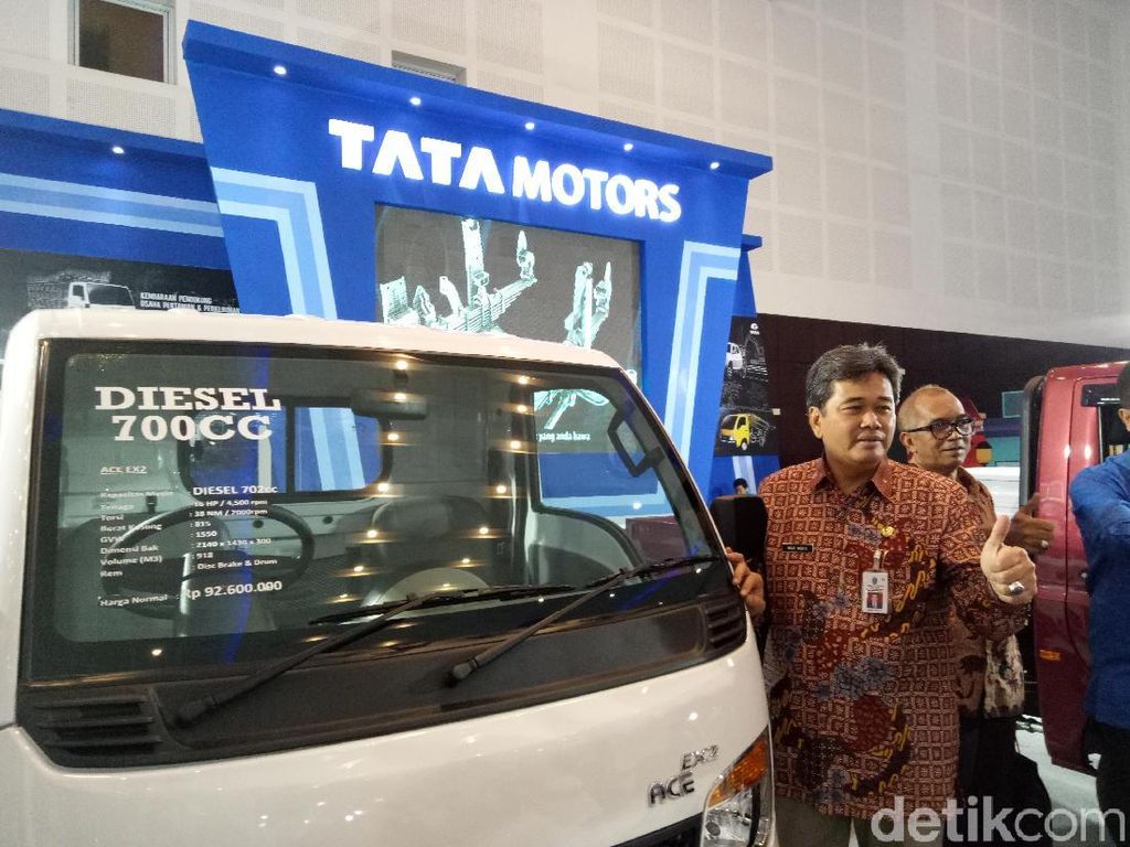 Kadisperindag Sarankan Para IKM Gunakan Ace EX2 Tata Motors Kadisperindag Sarankan Para IKM Gunakan Ace EX2 Tata Motors