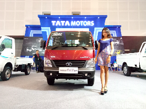 Tata Motors: Surabaya Surga Pikap Super Ace