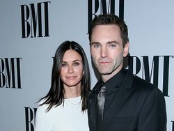 Cerita Bintang Friends tentang Beda Anak Sekarang dengan Dulu